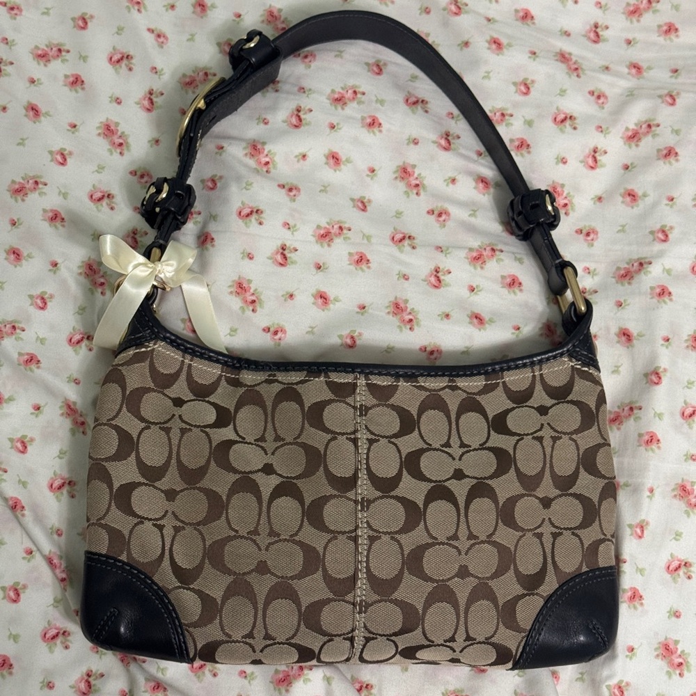 Vintage Coach Classic Signature Jacquard Bleeker C-Logo Hobo Shoulder Bag